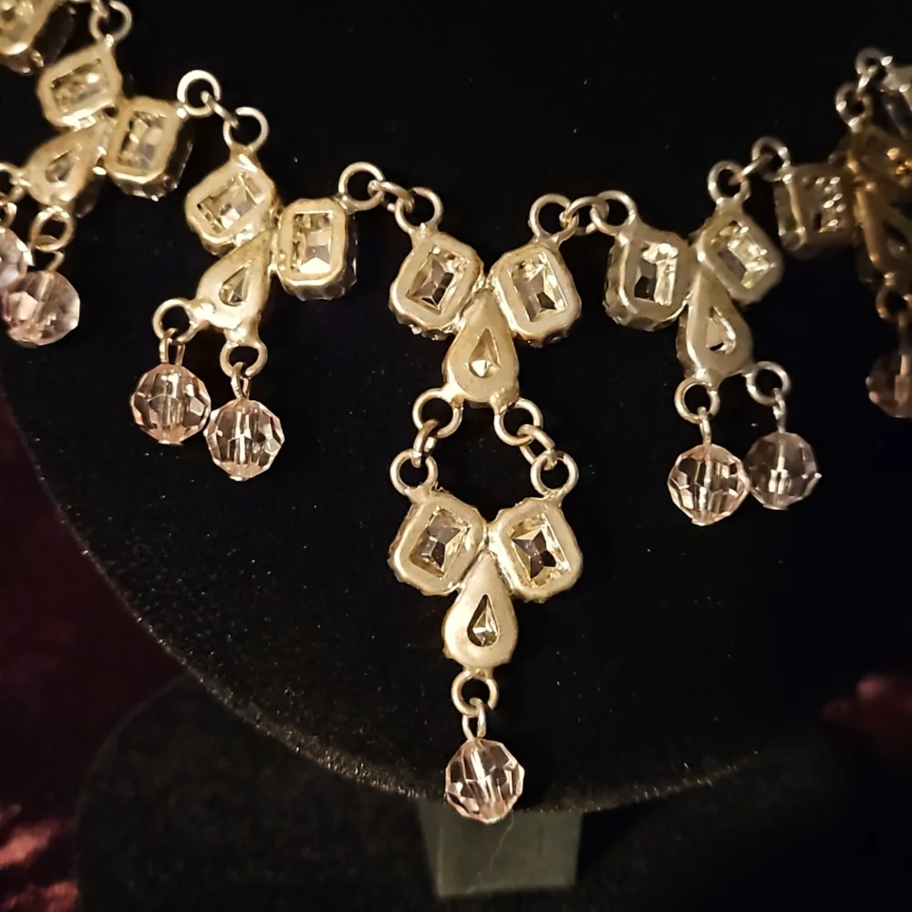 Chandelier Necklace - Picture 4 of 5